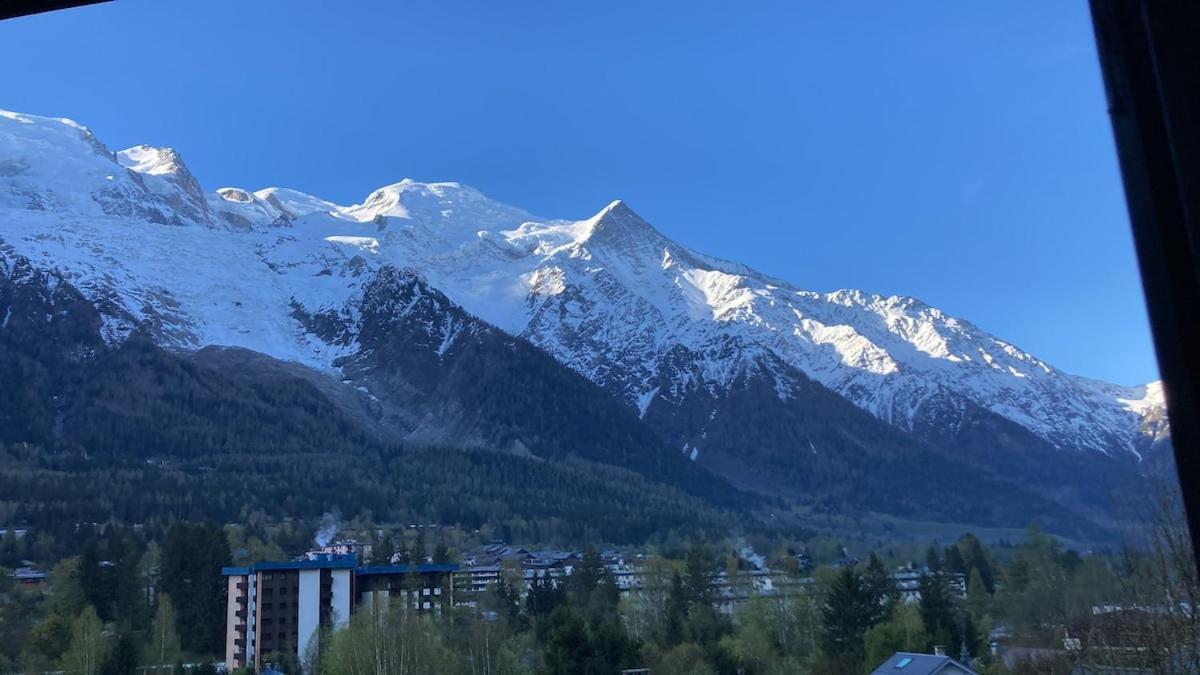 Centre - Sophisticated 2-bedroom Duplex Chamonix