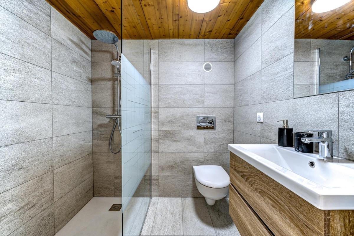 Centre - Sophisticated 2-bedroom Duplex